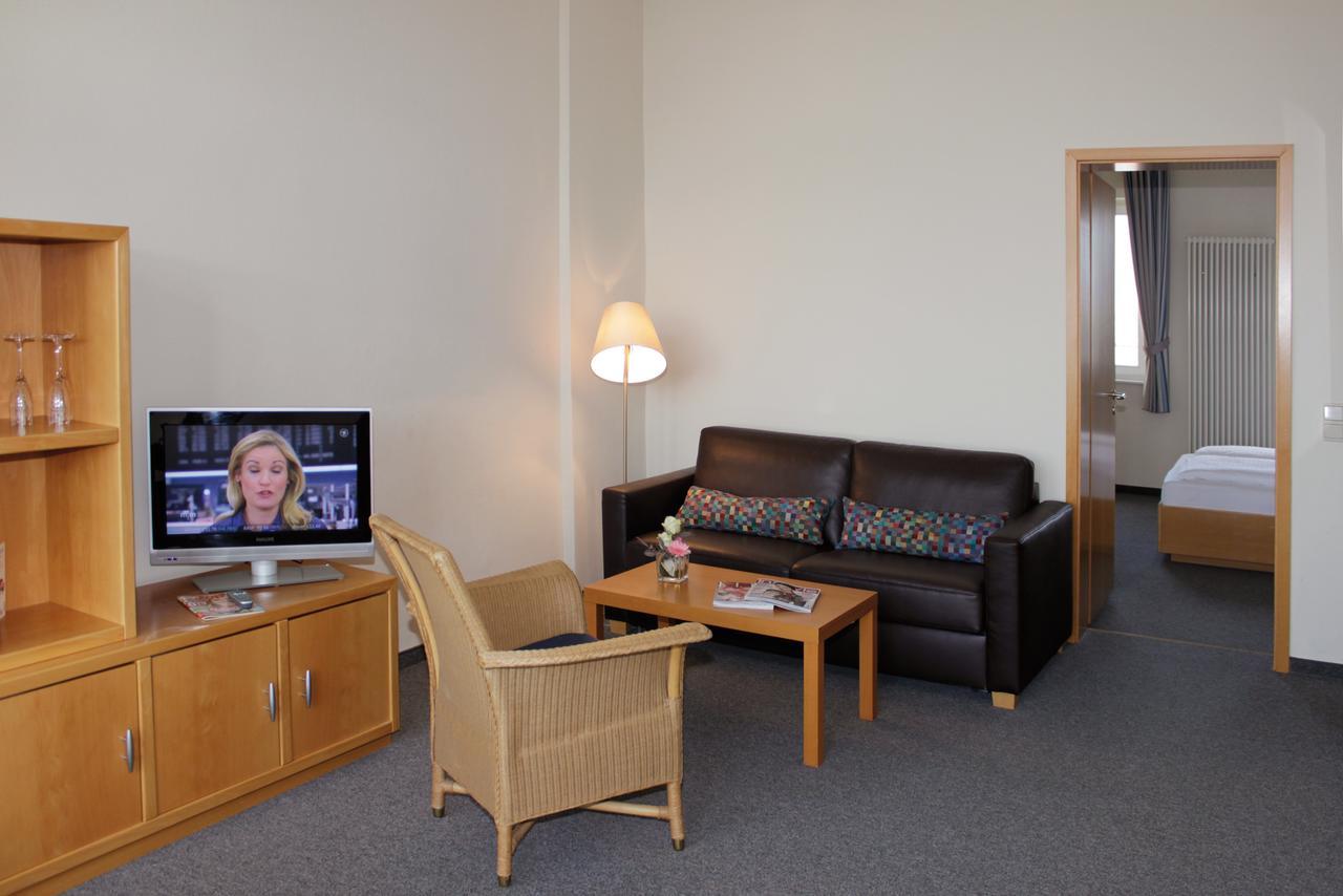 Apartmenthaus Am Leuchtturm Росток Экстерьер фото